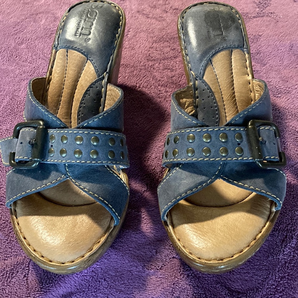 Born leather wedge sandal size 7